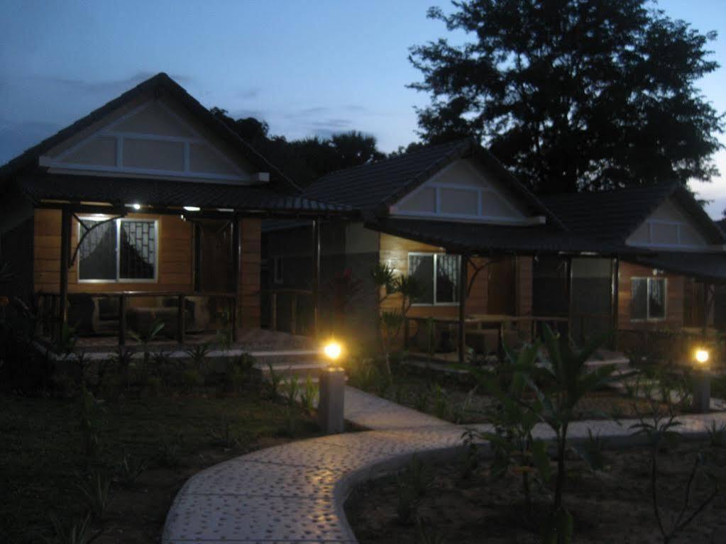 Atmaland Resort แกบ ภายนอก รูปภาพ